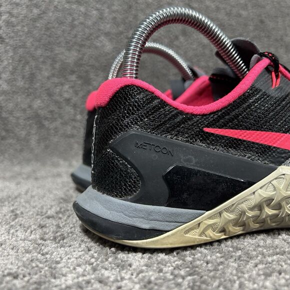 Nike Metcon 3 849807-004 Women's Sz 7.5 Cool Grey Solar Red Athletic Shoes Used - Picture 2 of 13
